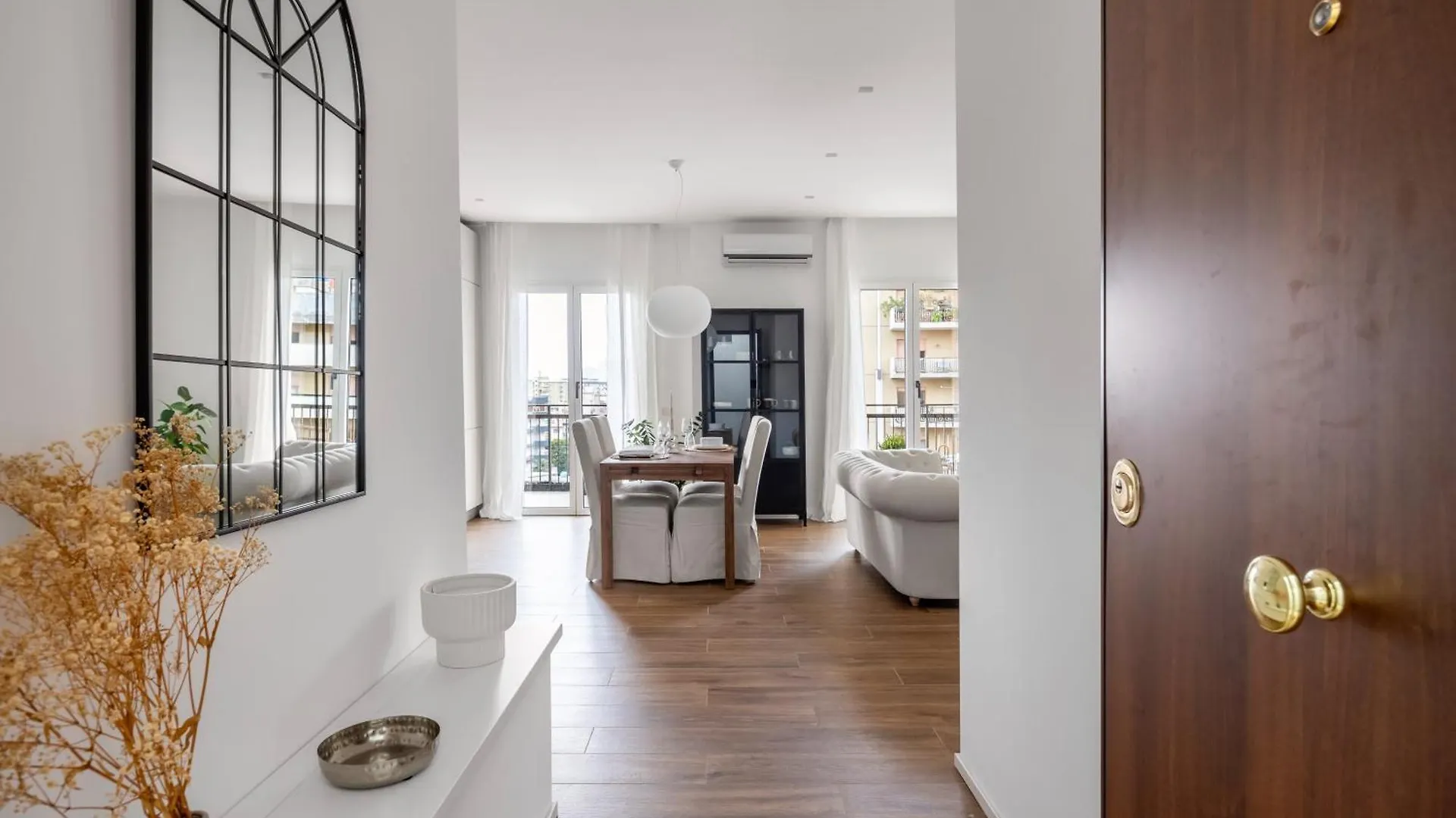 Athena Luxury Home Palermo Itálie